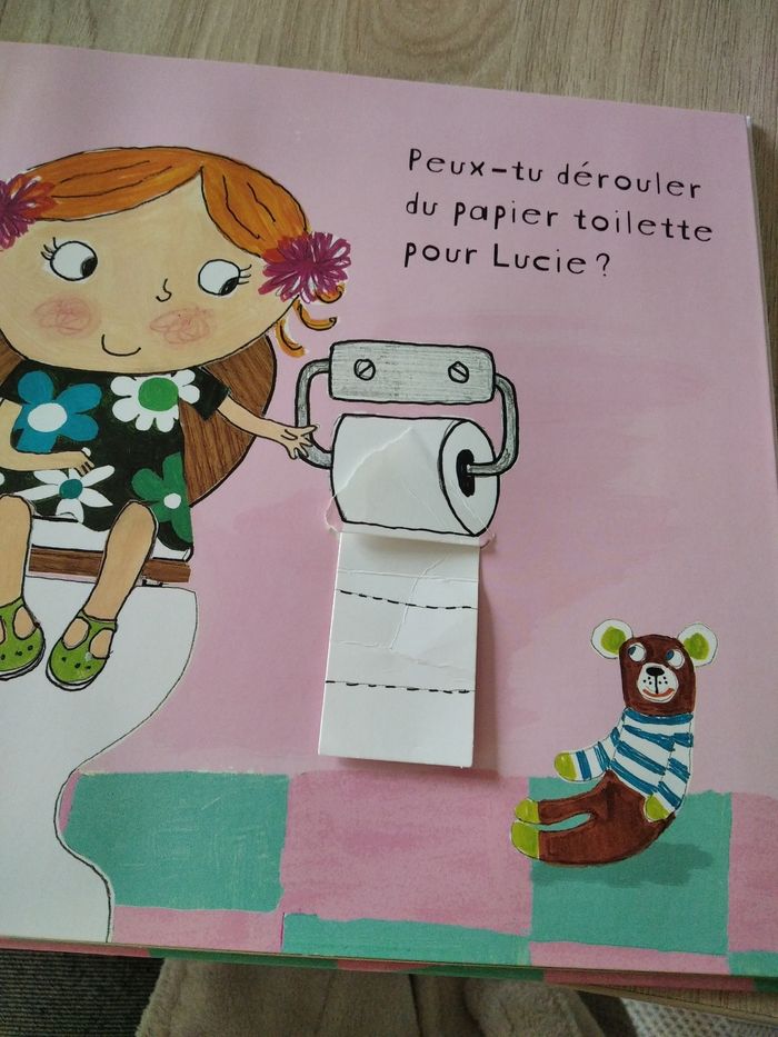 Lucie va sur le pot - photo numéro 2