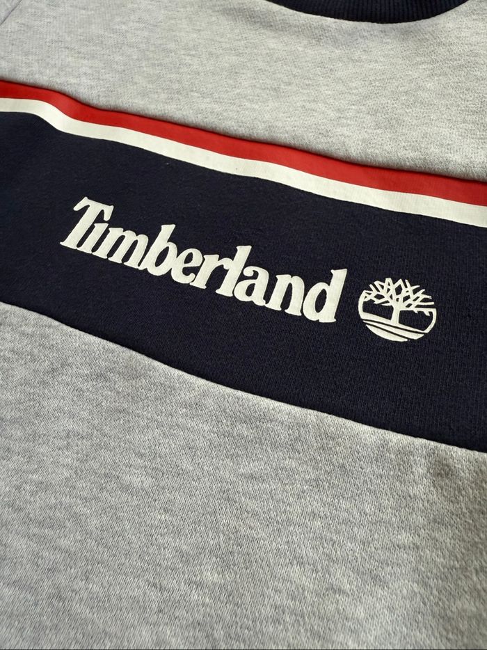 Sweat Timberland - 10 ans - parfait état - photo numéro 2