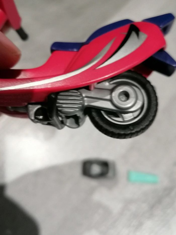 Playmobil scooter et personnage 👧🏻 - photo numéro 7