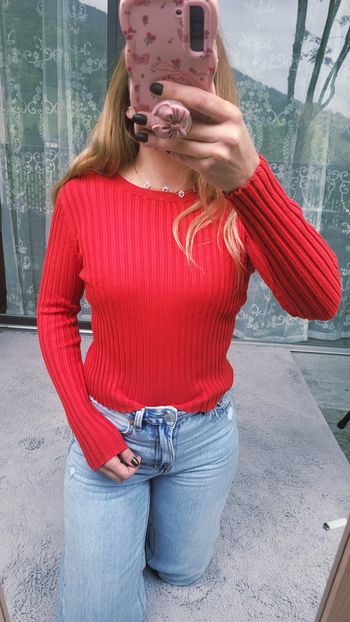 Pull rouge léger