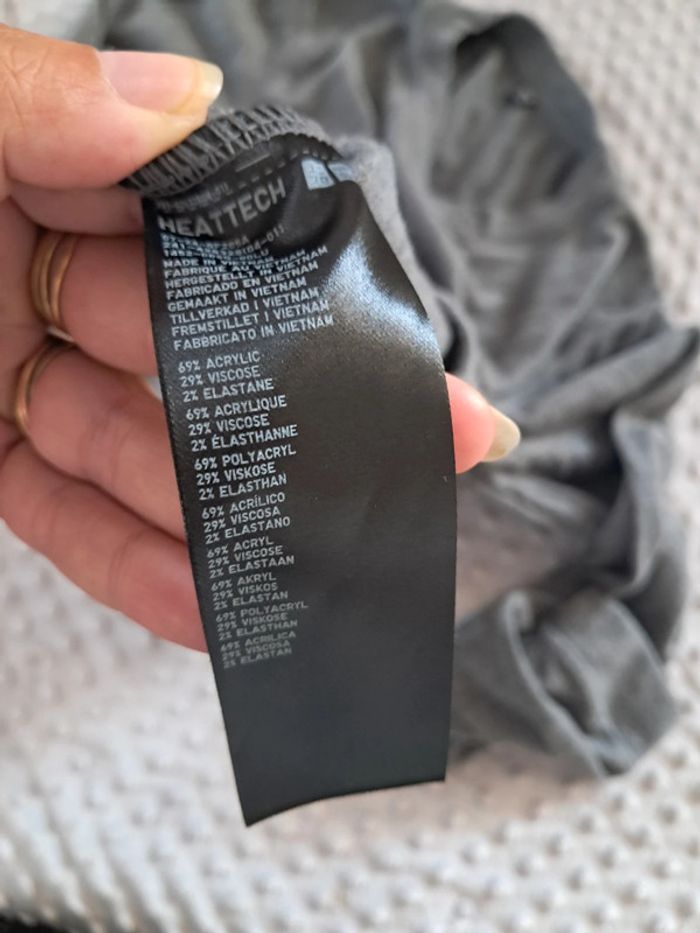 Haut manches longues Uniqlo taille M - photo numéro 3