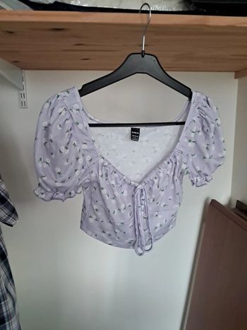 Haut à fleurs