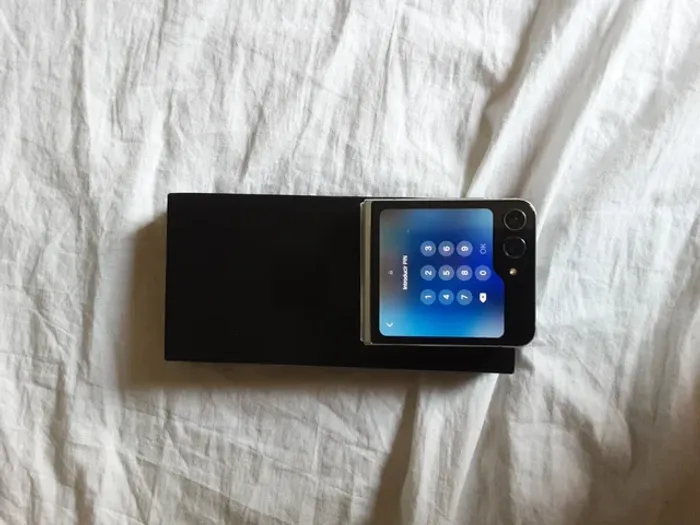 Samsung Galaxy Z Flip 5 - photo numéro 10