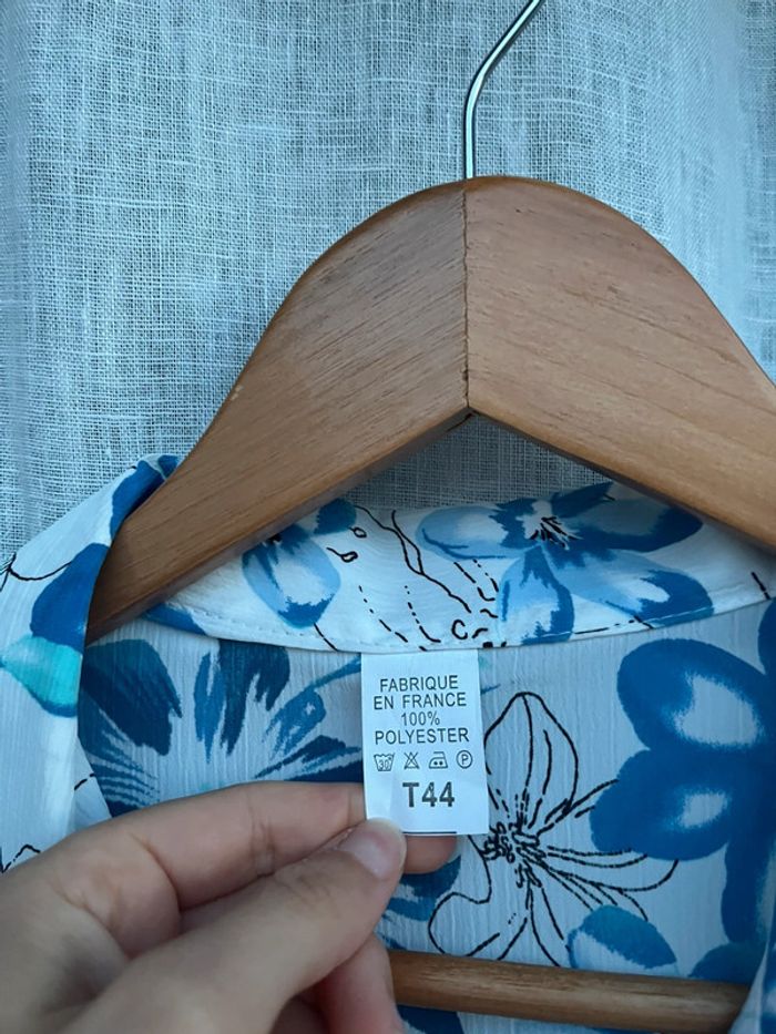 Robe fleurie en 44 - photo numéro 4