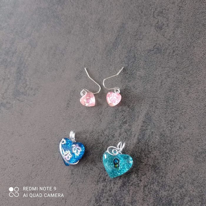 Boucles d'oreilles+ Pendentifs