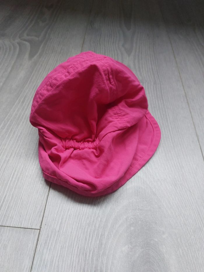 Casquette anti uv Décathlon taille 6 / 12 mois - photo numéro 2