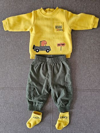 Ensemble Dinosaure pull & pantalon T.3mois 