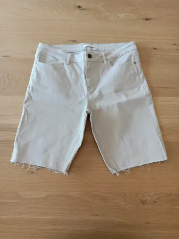Short creme