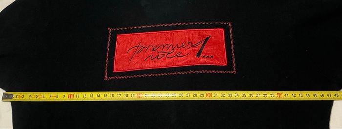 Haut noir et rouge manches longues - photo numéro 4