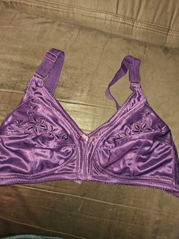 Soutien-gorge brodé BIXTRA – Violet Intense – 110D – État Impeccable