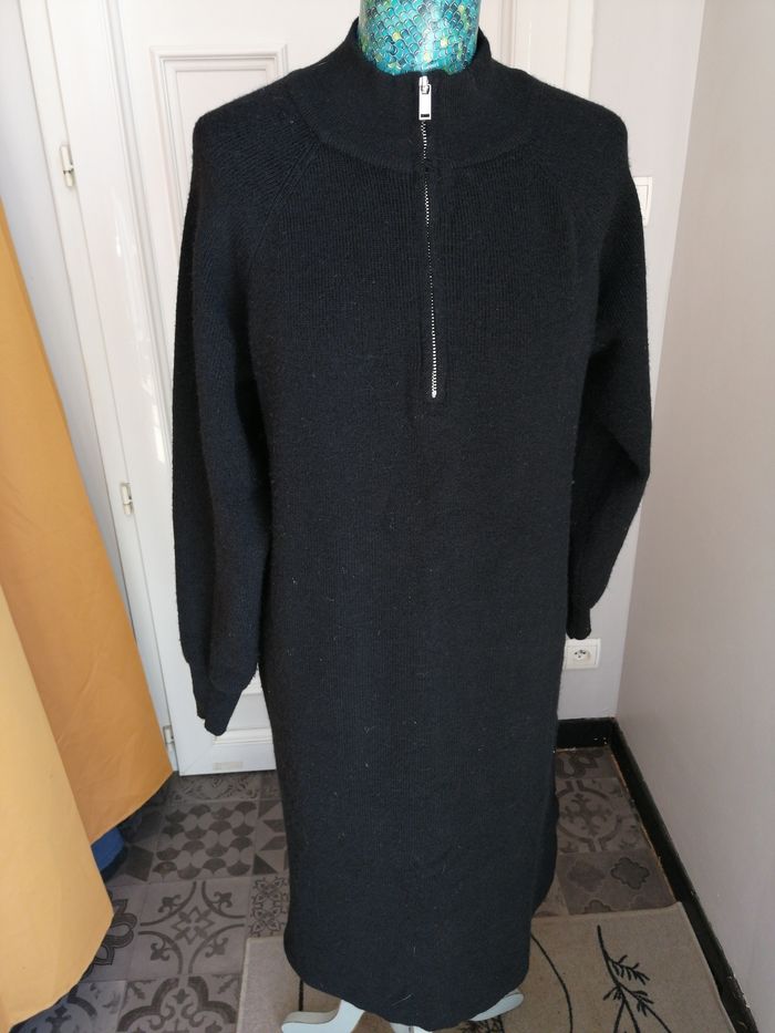 Joli robe pull