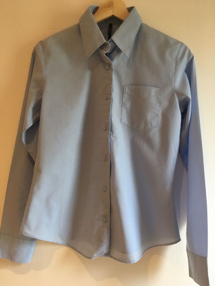 Deux Chemises femme - photo numéro 3