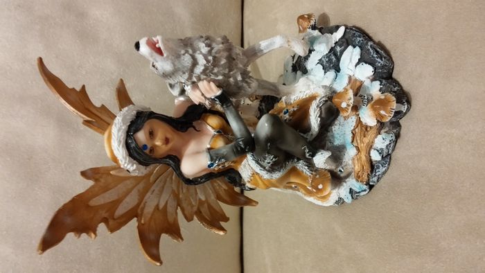 Figurine résine fée Lucya - photo numéro 2