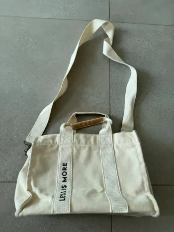 Sac à main et bandoulière 31x22cm, très bon état