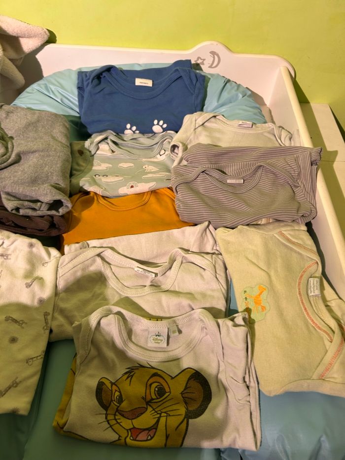 Lot de bodies manches longues 18 mois