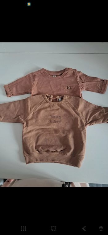 Pull et tee-shirt