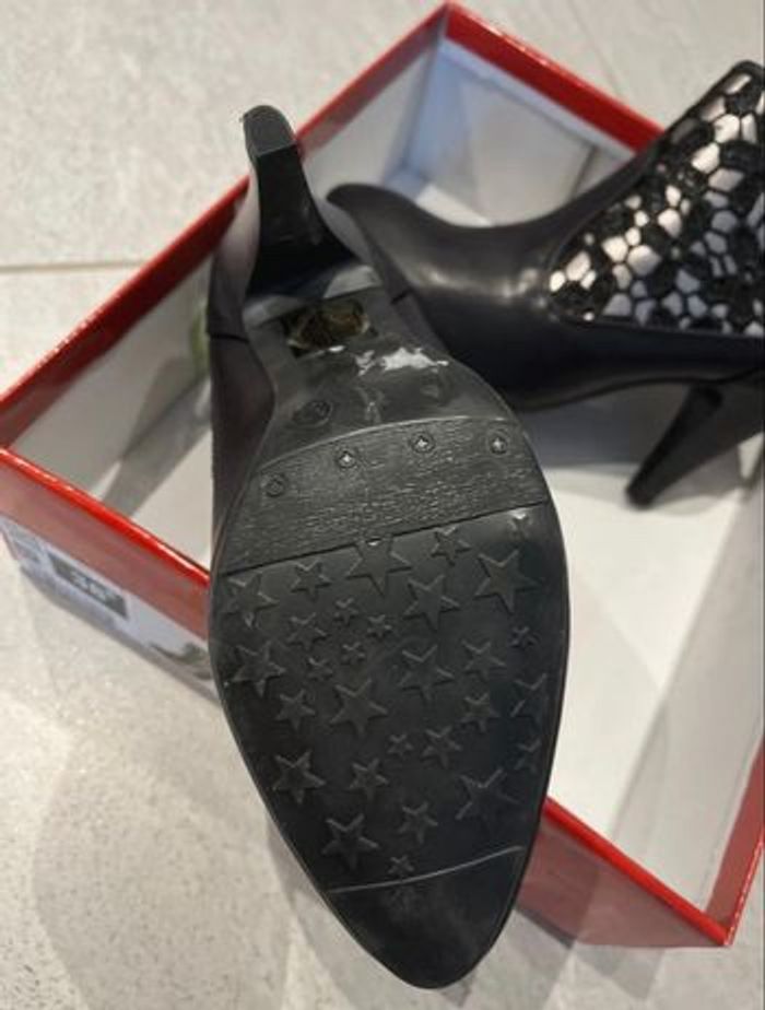 Bottines noires neuves - photo numéro 2