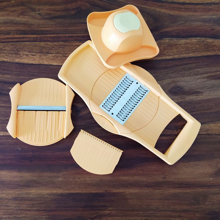 Mandoline râpe de cuisine multifonctions Tupperware