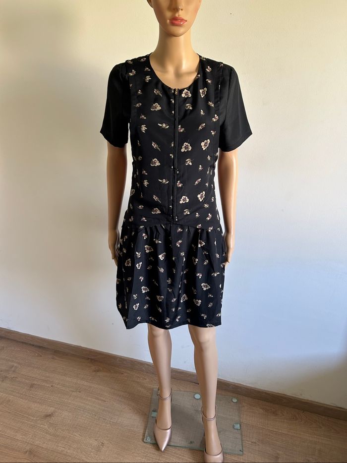 Robe noire et beige neuve à manches courtes See U Soon taille M (valeur 39€) - photo numéro 3
