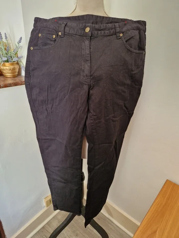 Pantalon 3/4 noir blanche porte taille 46