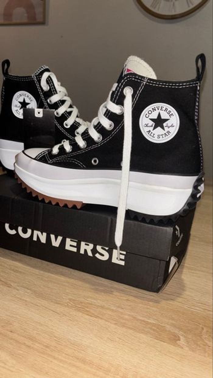 Converse - photo numéro 2