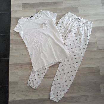 Pyjama femme 2 pièces (t-shirt + pantalon) No Excuse taille 38