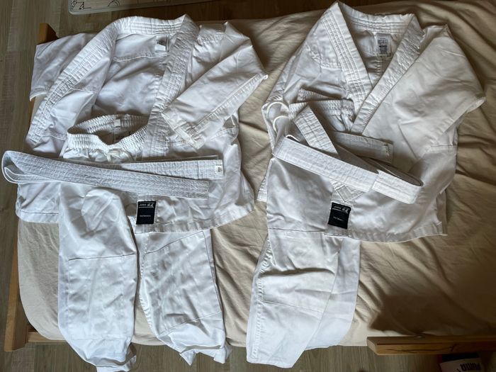 Lot 2 kimono enfant