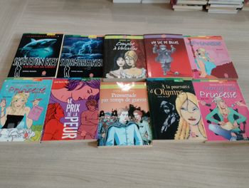 Lot de 10 livres de poches divers (13)