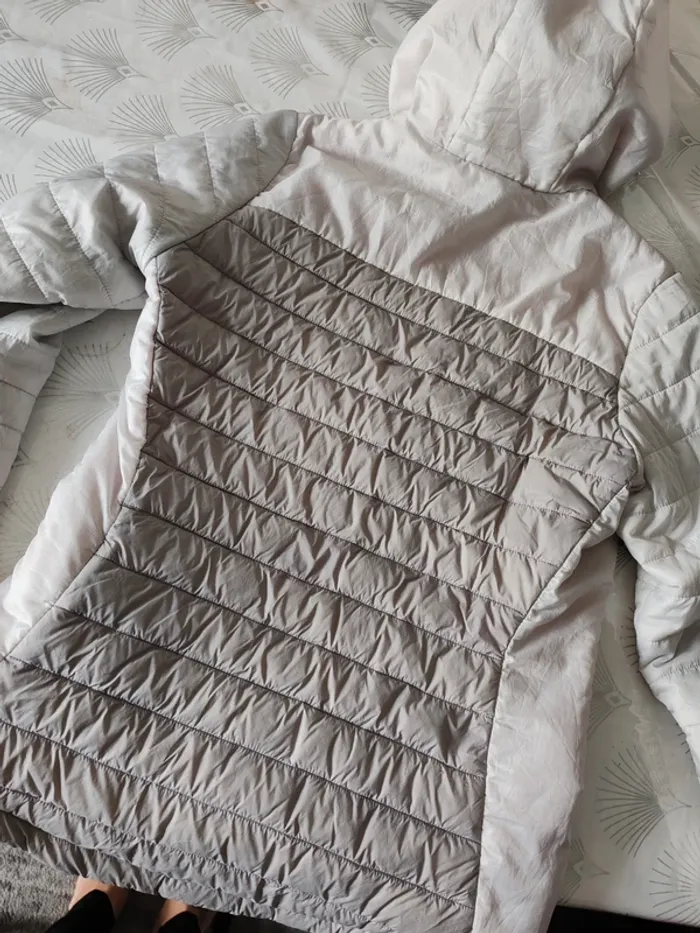 Doudoune mi saison taille XS - photo numéro 2