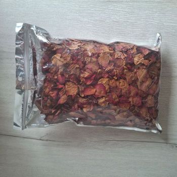 Sachet de 250g de Pétales de roses séchées naturelles,