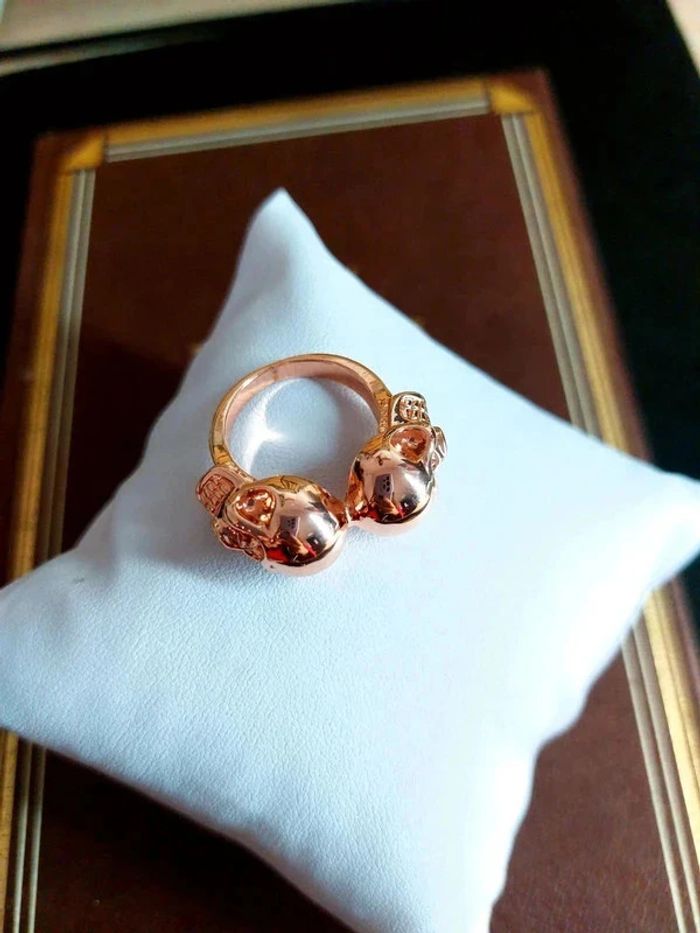 Magnifique bague neuve taille 55 couleur or rose. En acier inoxydable - photo numéro 2