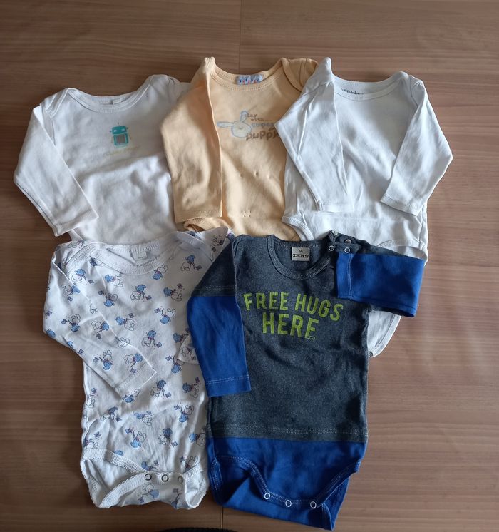 Gros lot de vêtements garçon - photo numéro 3