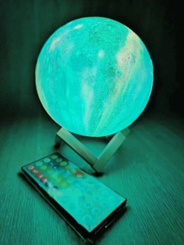 Magnifique Lampe Lune décorative 16 couleurs RGB - photo numéro 4