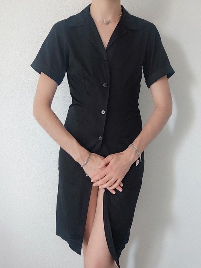 Robe chemise noire moulante vintage / Agnès B - 36/S à 38/M - photo numéro 3