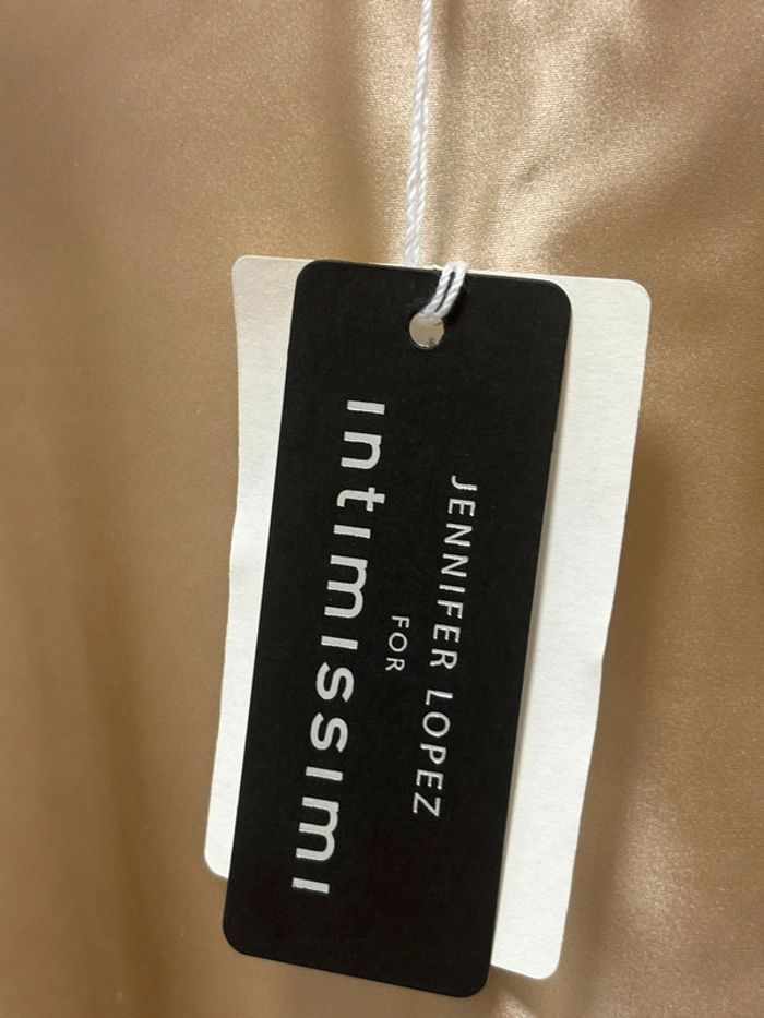 Prix FERME Top beige lingerie pour femme taille L Jennifer Lopez for Intimissimi - photo numéro 2