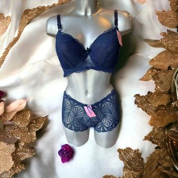 Splendide ensemble lingerie bleu