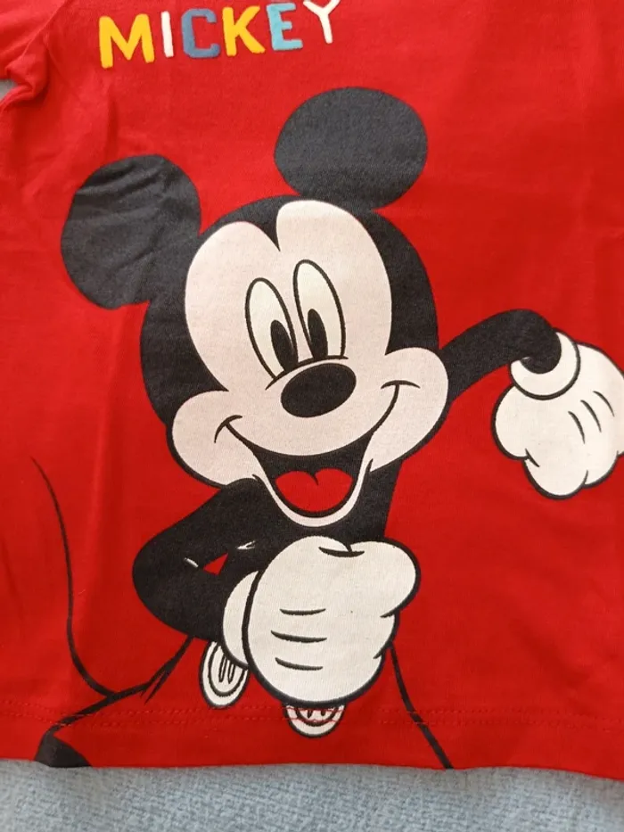 Tee-shirt Mickey jamais porté 18mois - photo numéro 2