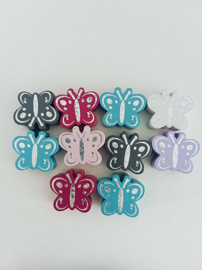 Perles et clips en bois papillons - photo numéro 3