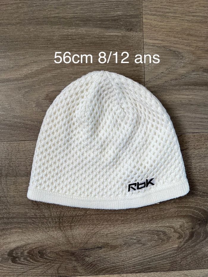 Bonnet taille 56cm 8/12 ans Reebok