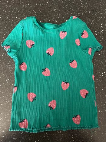 Maillot vert motif  🍓 6 ans