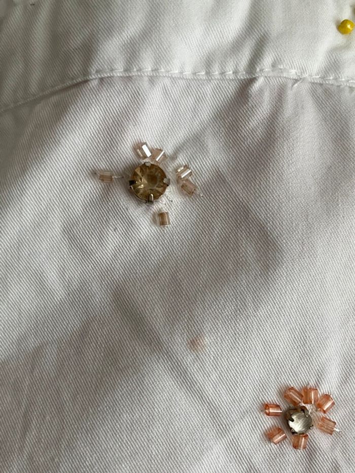 Crop top Zara trafaluc taille S en 100% coton avec perles brodées en forme de fleurs 🌸 - photo numéro 4