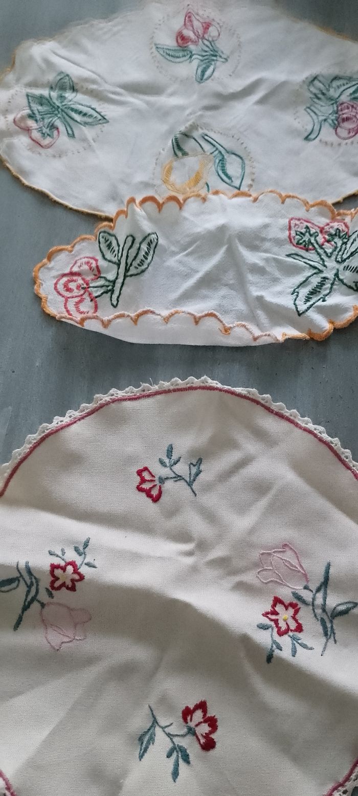 Napperons brodés - photo numéro 2