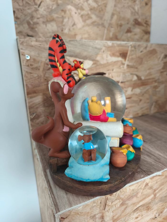Snowglobe Winnie l'ourson Disney store - photo numéro 4