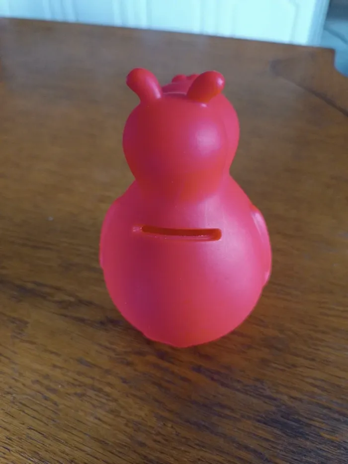 Tirelire hippo rouge - photo numéro 2