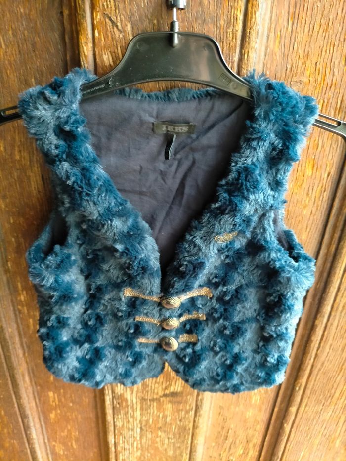 Ravissant gilet IKKS neuf 2 ans