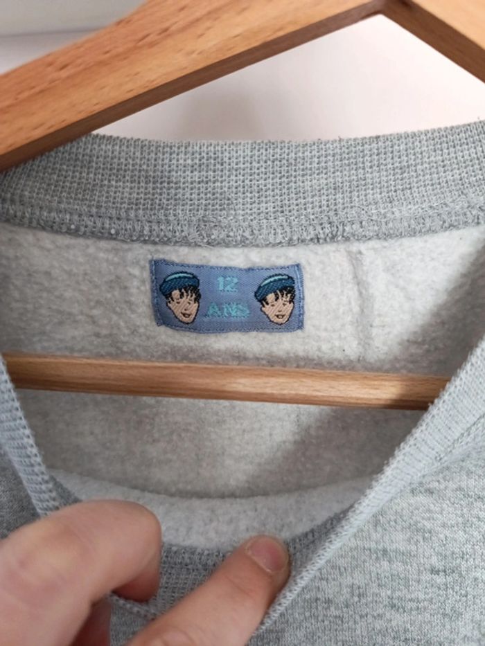 Magnifique Sweat 12 ans - photo numéro 2