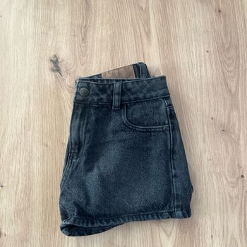 Short jeans noir 10ans