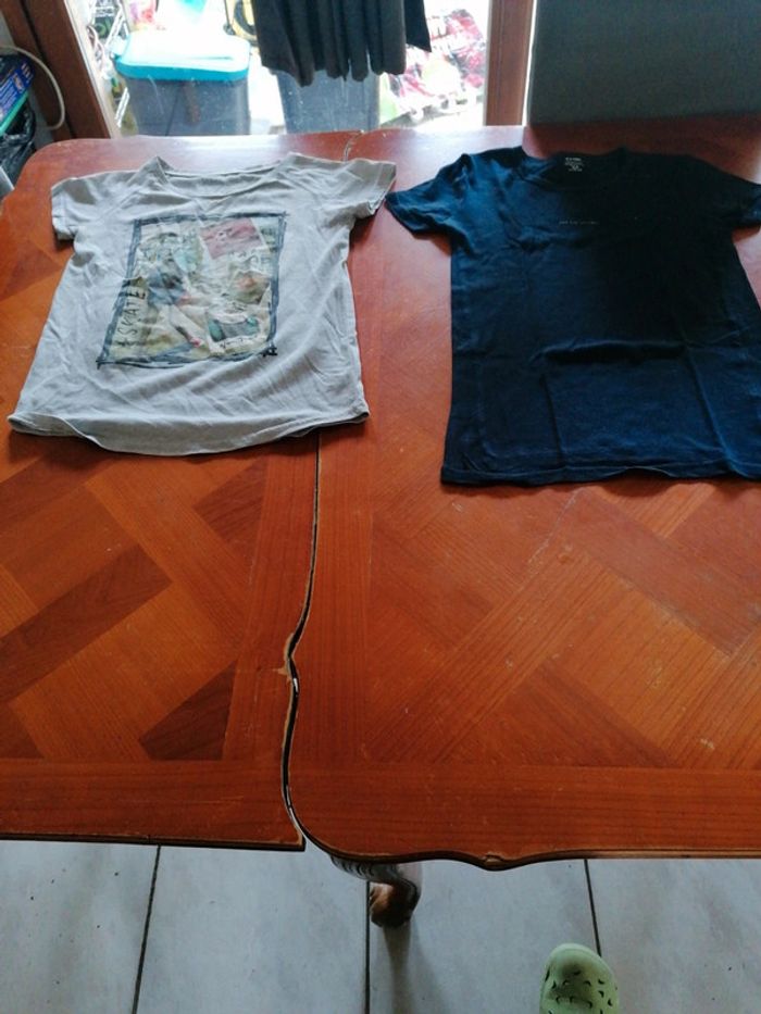 Lot 2 tee shirt fille taille 12 ans