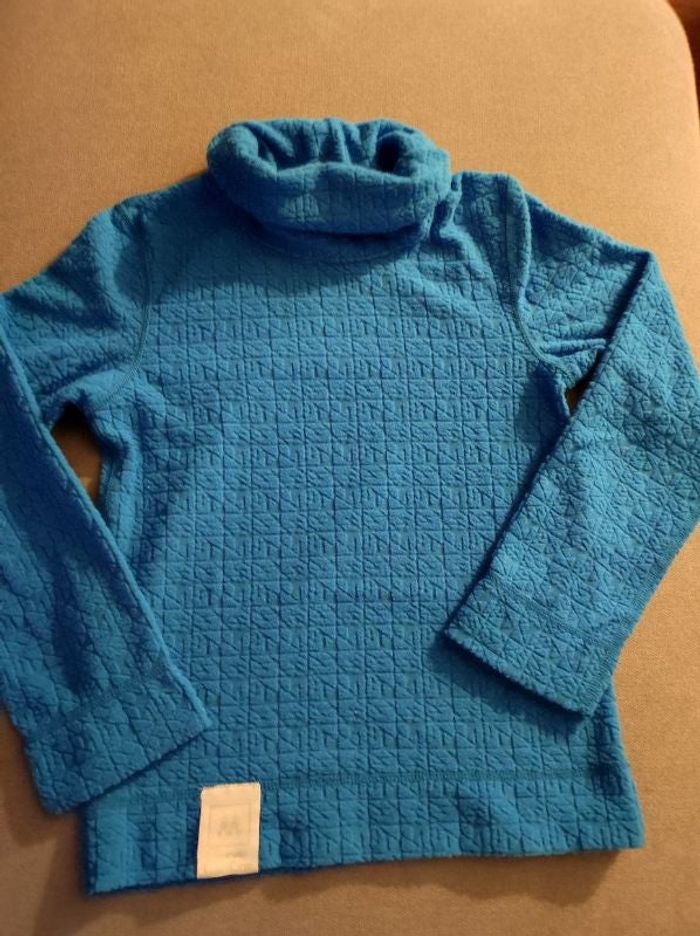 Sous pull réversible