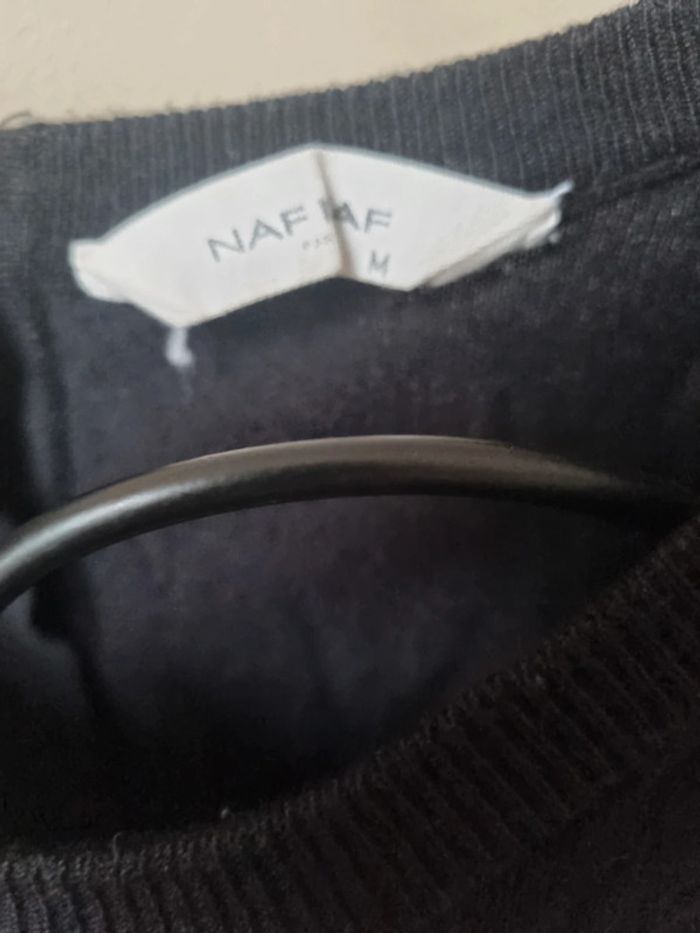 Pull fin noir avec déco 3d - photo numéro 2